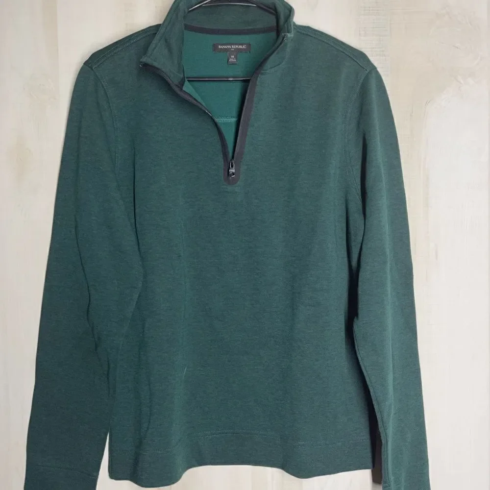 Banana‎ Republic forest Hunter green long sleeve pullover, size medium
